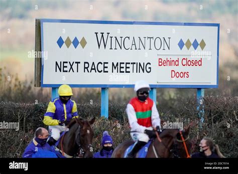 wincanton racecourse official photographer.